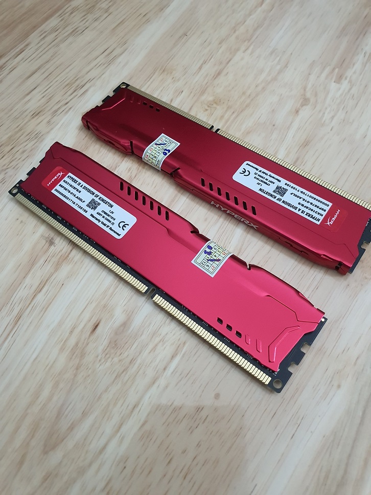 Ảnh nhỏ của Bộ nhớ Ram KINGSTON 8G Bus 1600 Hyper Fury White màu trắng đỏ cho PC Bộ nhớ Ram KINGSTON 8G Bus 1600 Hyper Fury White màu trắng đỏ cho PC