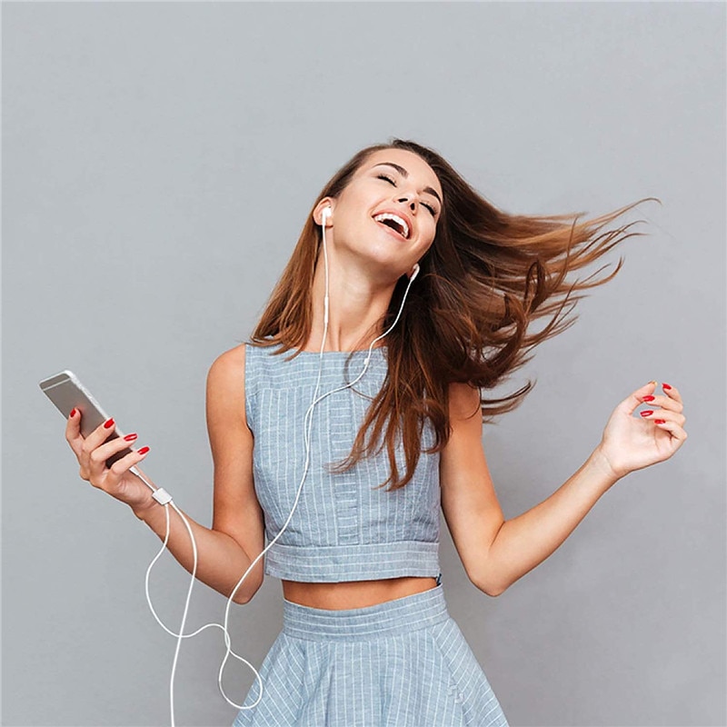 Ảnh nhỏ của Cáp chia 2 đầu tai nghe và sạc cho iphone Cáp chia 2 đầu tai nghe và sạc cho iphone